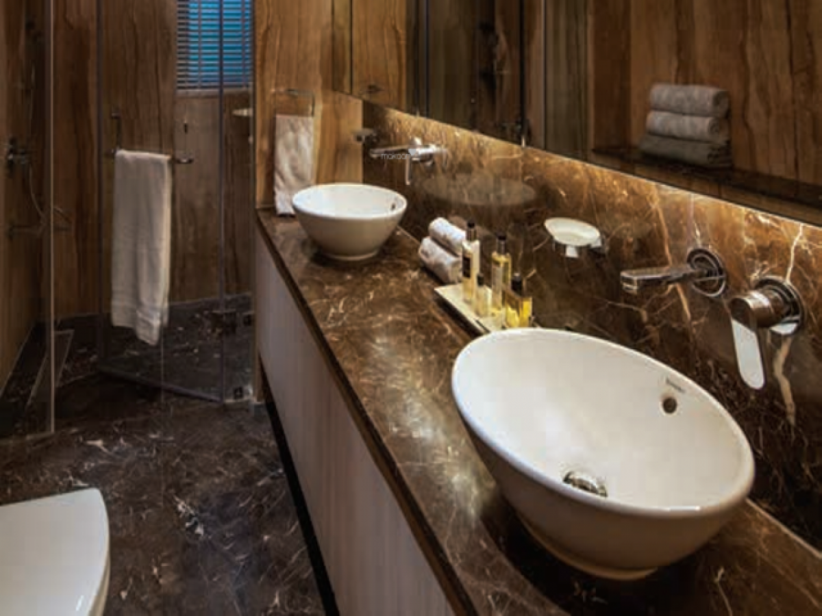 4 bedrooms House in Gurgaon, India No. 22484