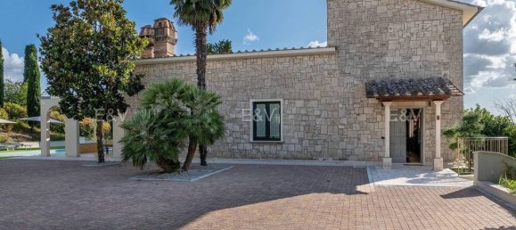 7 chambres Villa à Stroncone, Italy No. 274013 24