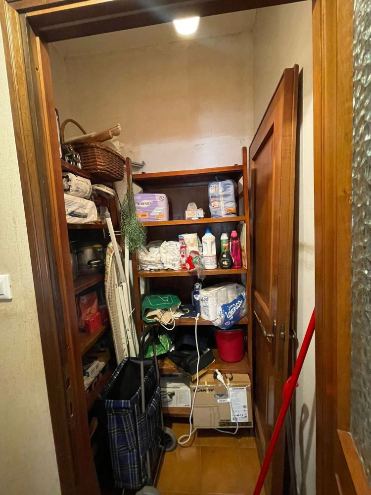 5 rooms Apartment in La Spezia, Italy No. 101339