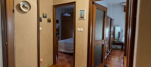 5 rooms Apartment in La Spezia, Italy No. 101339 20