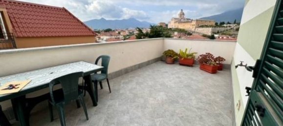 2 Schlafzimmer Penthouse in Loano, Italy, Nr. 66832 6