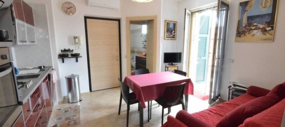 2 Schlafzimmer Penthouse in Loano, Italy, Nr. 66832 10
