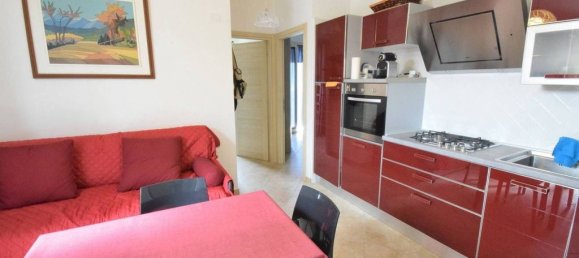 2 Schlafzimmer Penthouse in Loano, Italy, Nr. 66832 9
