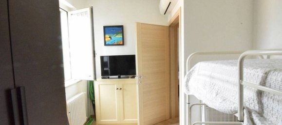 2 Schlafzimmer Penthouse in Loano, Italy, Nr. 66832 15