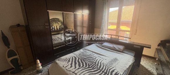 3 rooms Apartment in Fino Mornasco, Italy No. 35111 29