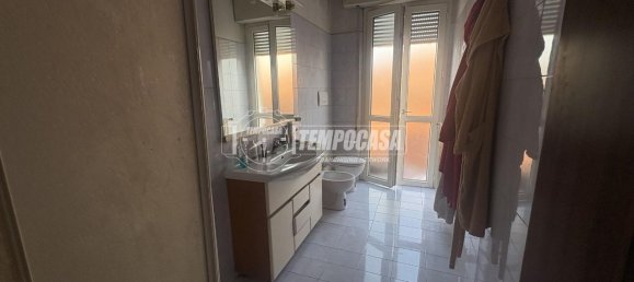 3 rooms Apartment in Fino Mornasco, Italy No. 35111 11