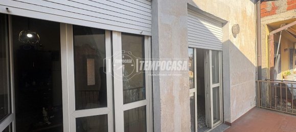 3 rooms Apartment in Fino Mornasco, Italy No. 35111 18