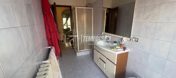 3 rooms Apartment in Fino Mornasco, Italy No. 35111 23
