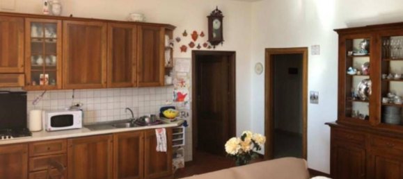 2 rooms Apartment in Magliano in Toscana, Italy No. 46989 2