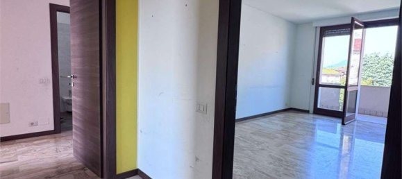 Apartamento T5 em Varese, Italy N.º 361300 19