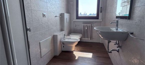 Apartamento T5 em Varese, Italy N.º 361300 28