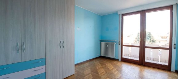 Apartamento T5 em Varese, Italy N.º 361300 2
