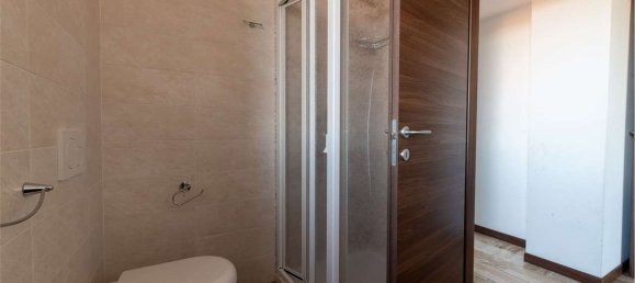 Apartamento T5 em Varese, Italy N.º 361300 32