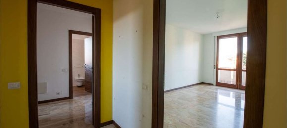 Apartamento T5 em Varese, Italy N.º 361300 20