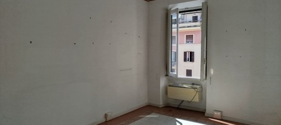 3 bedrooms Apartment in Rome, Italy No. 372281 6