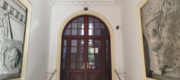 3 bedrooms Apartment in Rome, Italy No. 372281 2