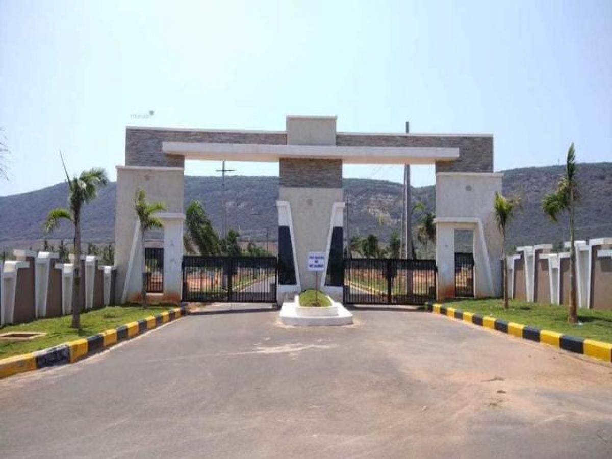  Land in Visakhapatnam, India No. 41178