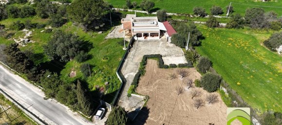 3-salle Villa à Noto, Italy No. 145830 2