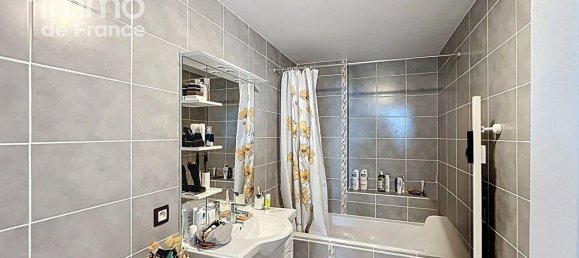 Квартира с 2 спальнями в Вири, Франция № 193076 6