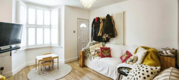 2 Schlafzimmer Haus in Thornton Heath, United Kingdom, Nr. 11596 2