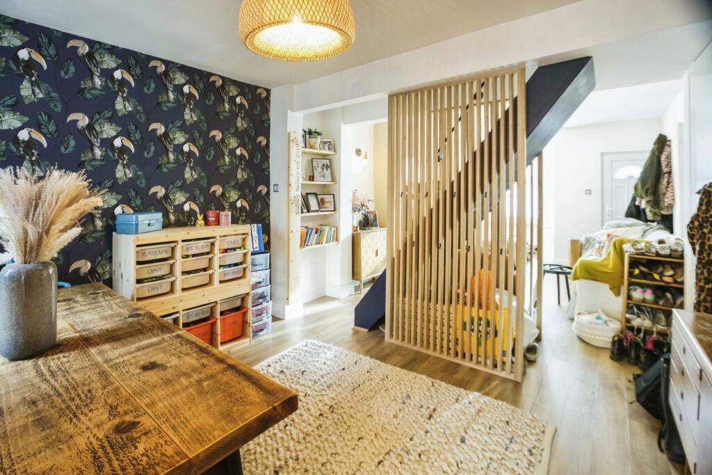 2 Schlafzimmer Haus in Thornton Heath, United Kingdom, Nr. 11596