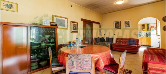 3 bedrooms Apartment in Varedo, Italy No. 361156 10