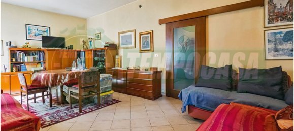 3 bedrooms Apartment in Varedo, Italy No. 361156 9