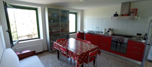 Casa de 11 divisões em Lugagnano Val d'Arda, Italy N.º 284374 27