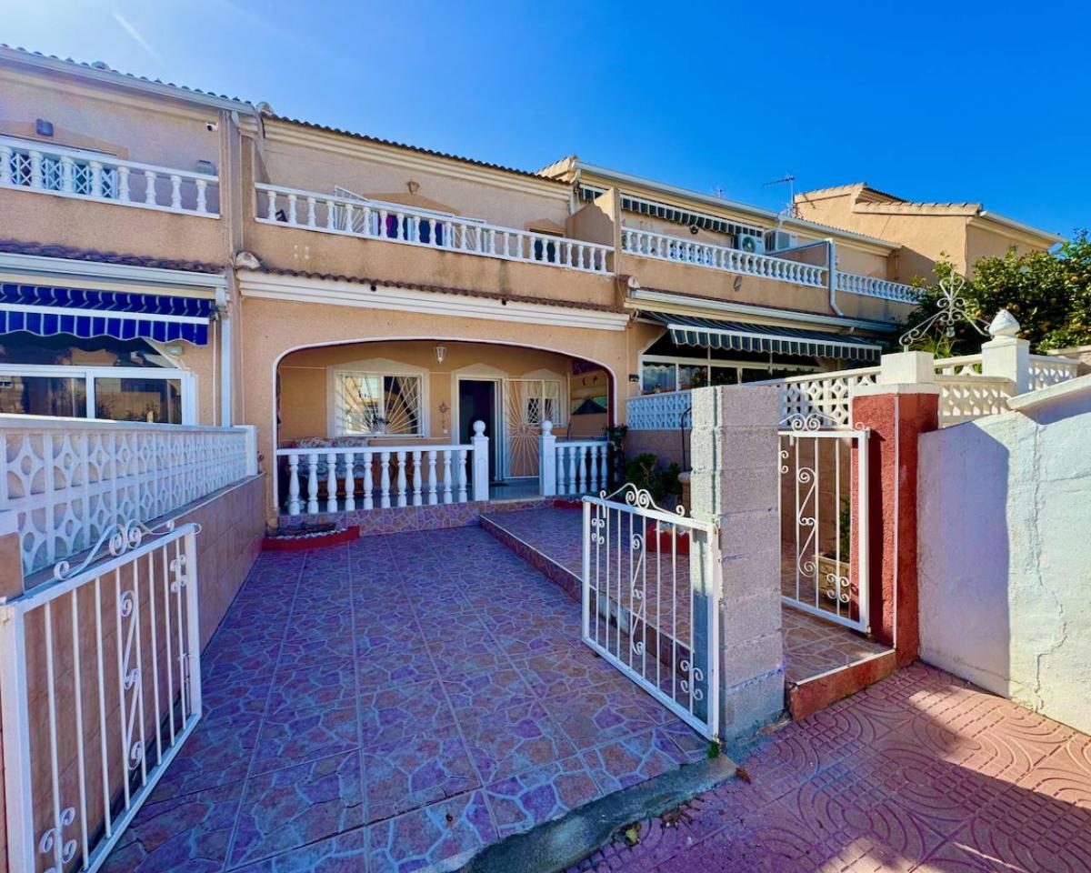 Villa de 2 dormitorios en Ciudad Quesada, Spain No. 291354