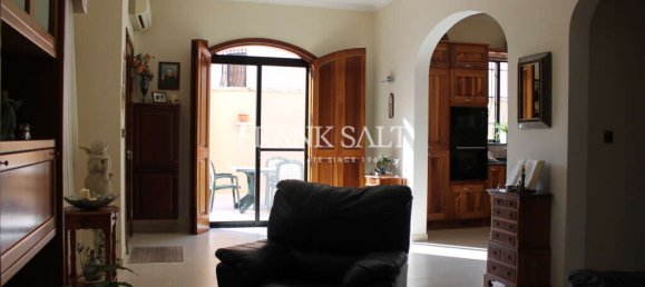 4 bedrooms Maisonette in Msida, Malta No. 3834 11