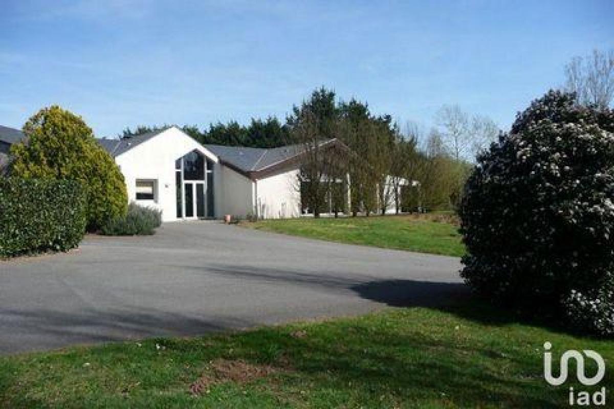 Usine à Nantes, France 11041m² No. 19738