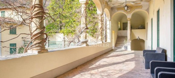 Villa de 10 divisões em Castello Cabiaglio, Italy N.º 38045 28