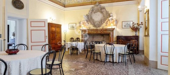 Villa de 10 divisões em Castello Cabiaglio, Italy N.º 38045 12