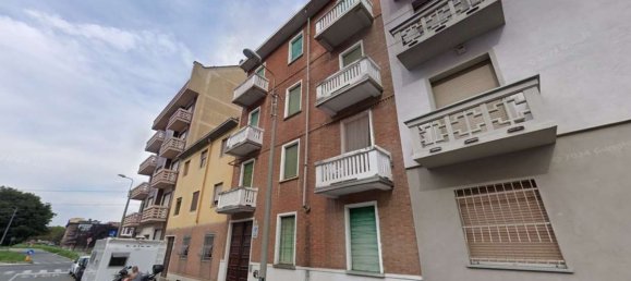 3 bedrooms Apartment in Turin, Italy No. 313292 3