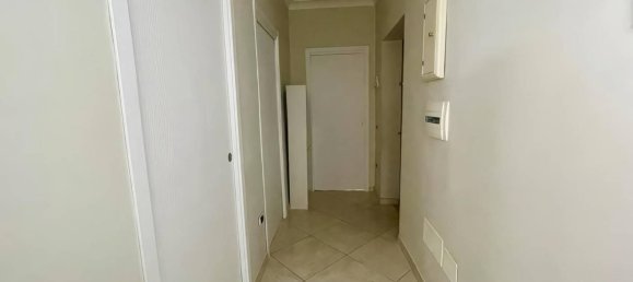 2 bedrooms Apartment in Naples, Italy No. 33991 20