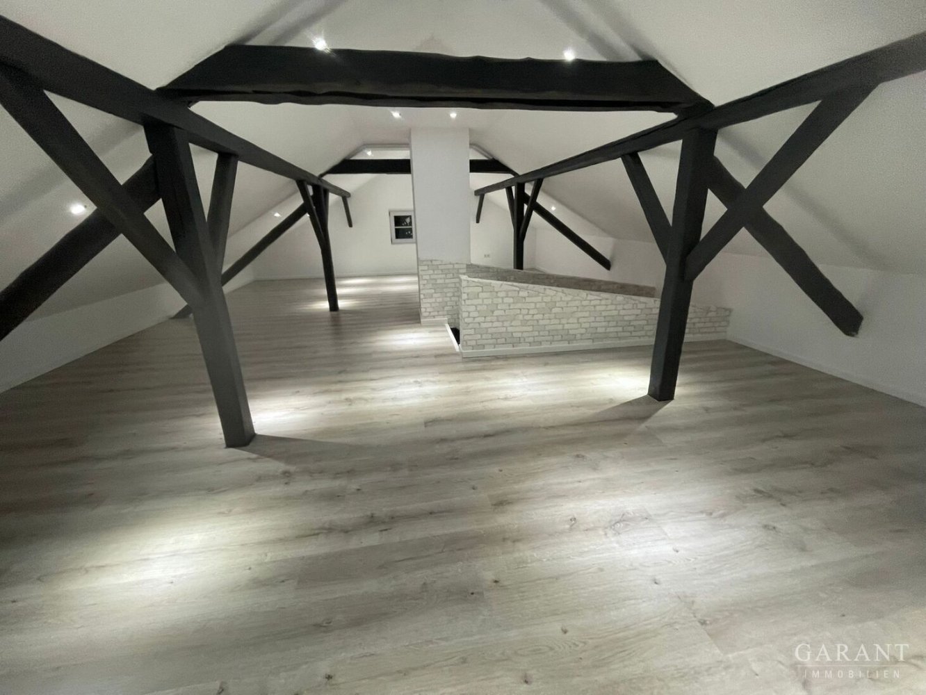 8 rooms Townhouse in Traunstein, Germany No. 117296