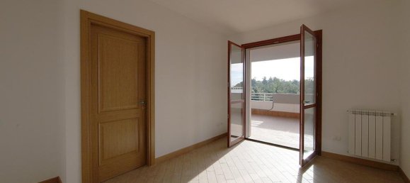 1 bedroom Penthouse in Rome, Italy No. 72242 6