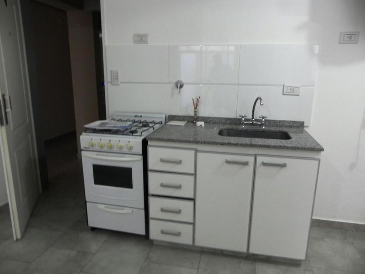 Studio in Bermudez, Argentina, Nr. 9530