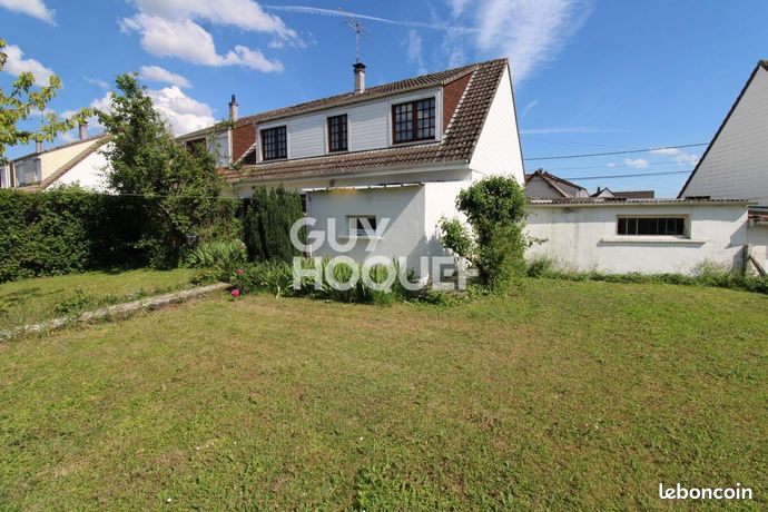 5 bedrooms House in Saint-Jean-de-Braye, France No. 279873