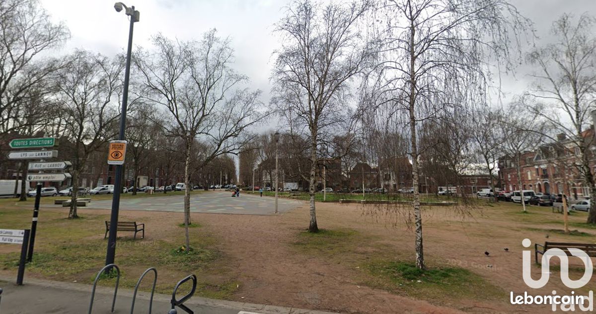 13m² Garage in Roubaix, France No. 157972