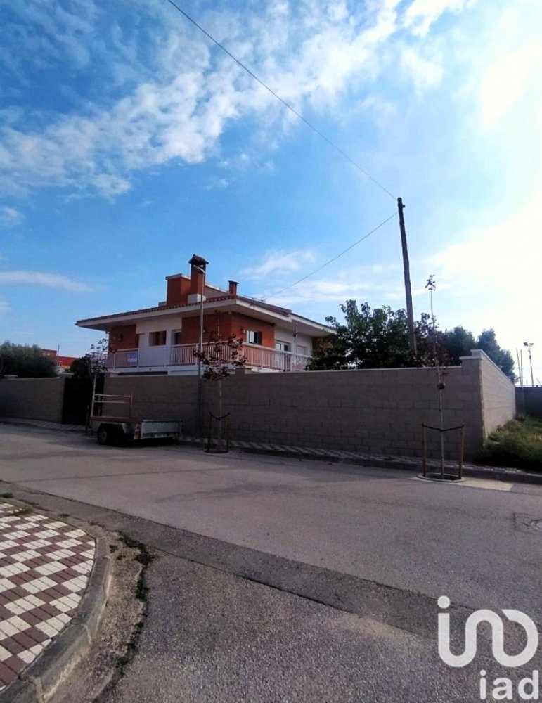 4 bedrooms House in Riba-roja d'Ebre, Spain No. 293310