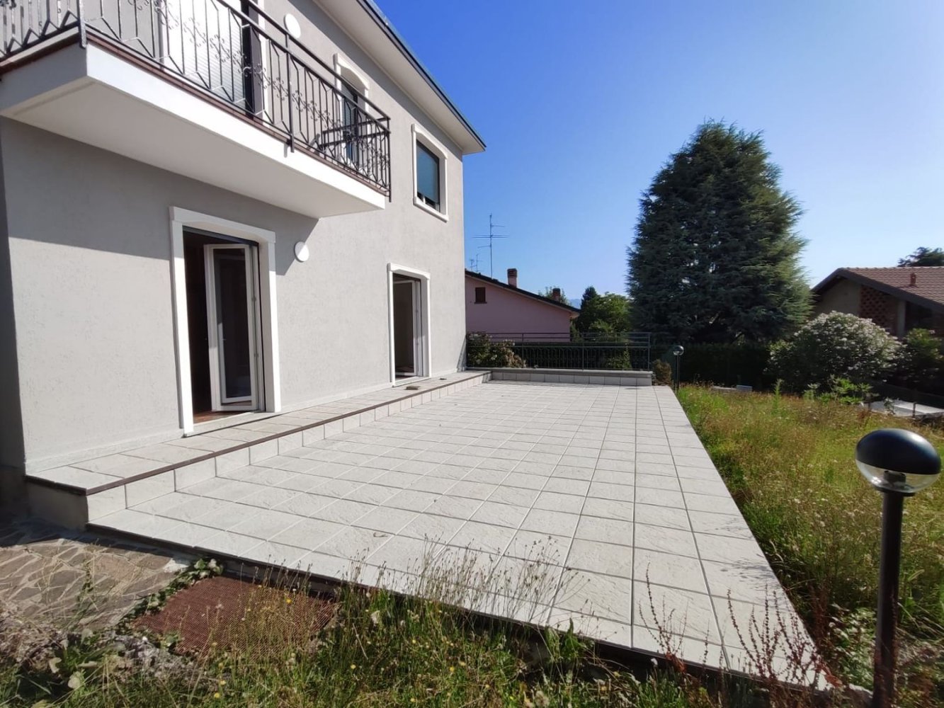 3 bedrooms Apartment in Inverigo, Italy No. 392513