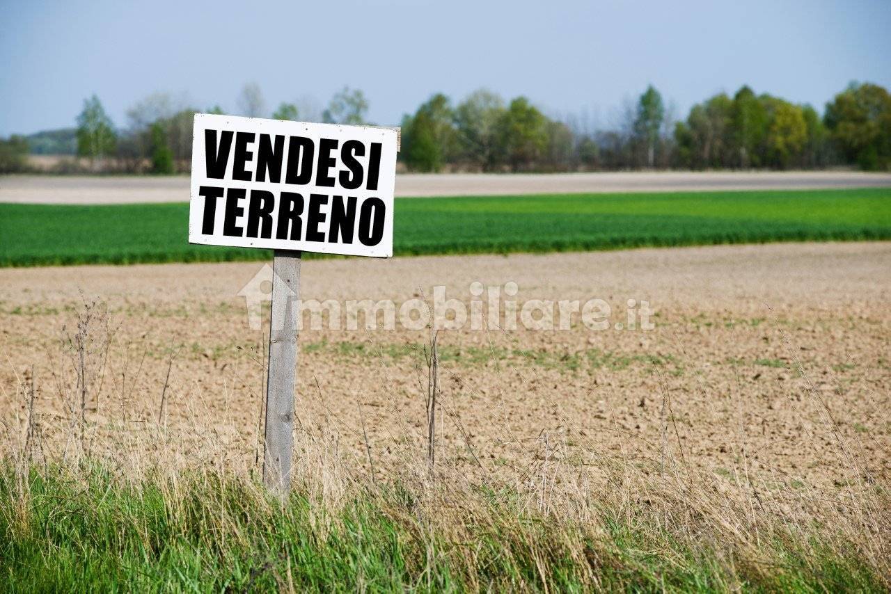 1090m² Land in Lonato del Garda, Italy No. 296790