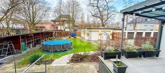 11 rooms Townhouse in Peine, Germany No. 310950 2