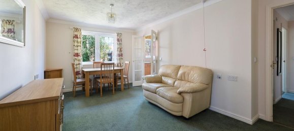 1 غرف نوم منزل في Epsom, United Kingdom رقم 9778 6