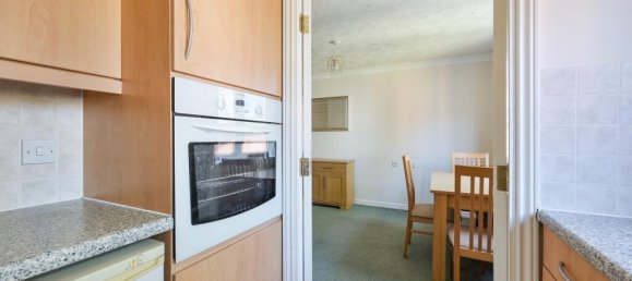 1 غرف نوم منزل في Epsom, United Kingdom رقم 9778 8