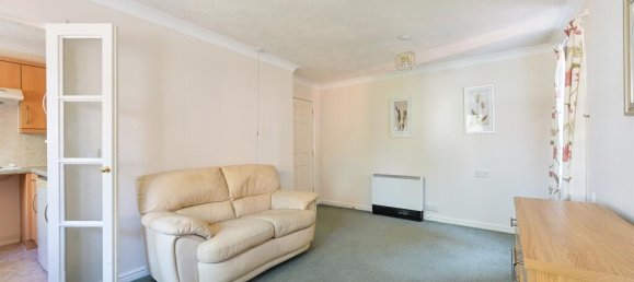 1 غرف نوم منزل في Epsom, United Kingdom رقم 9778 2