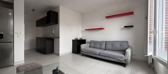 Studio in Corbeil-Essonnes, France No. 282998 2