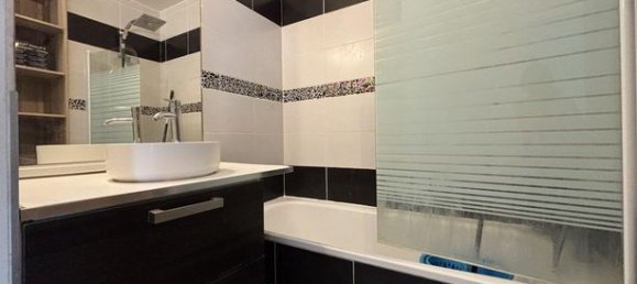 Studio in Corbeil-Essonnes, France No. 282998 6