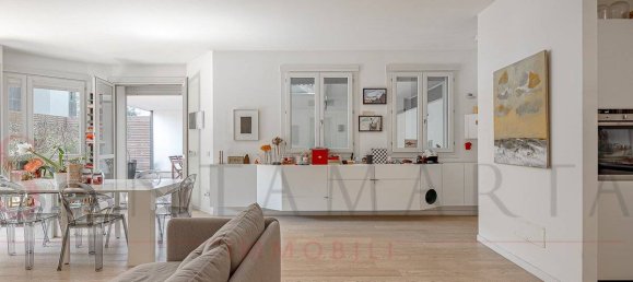 3 bedrooms Apartment in Milan, Italy No. 323497 20